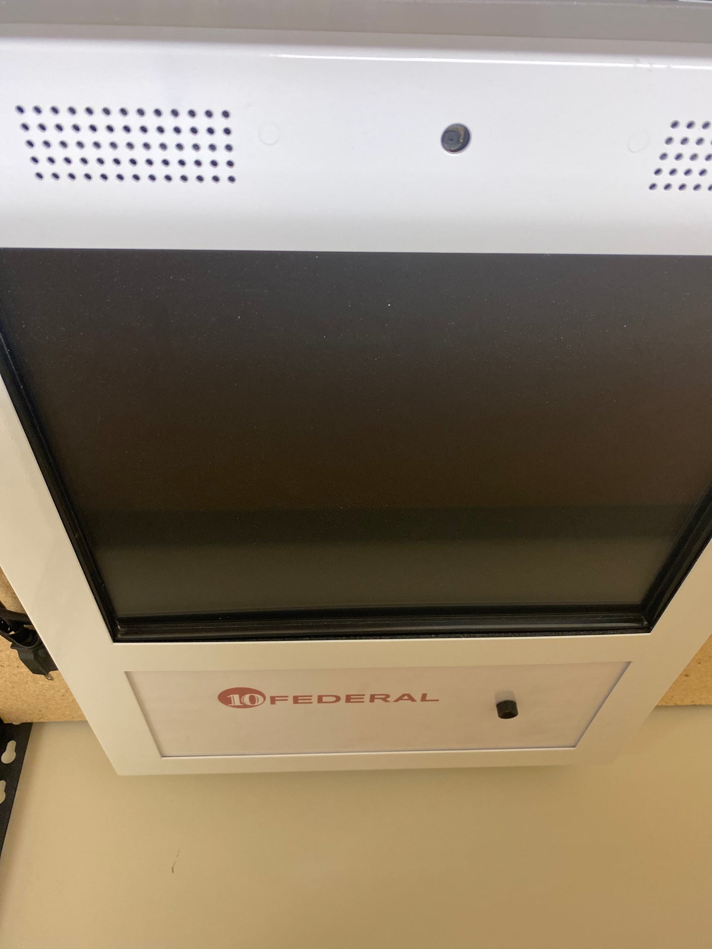 KIO-0002 Compact Power 17" Touch Screen Kiosk